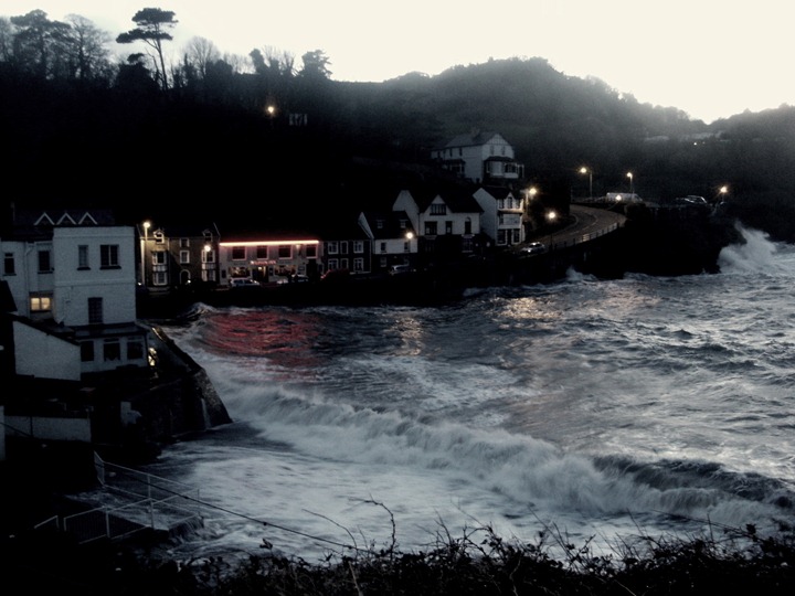 Combe Martin at high tide (17)