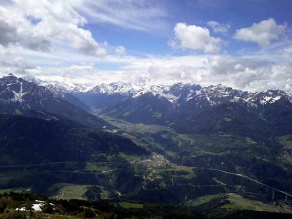 View from Patscherkofel of the Stubai valley