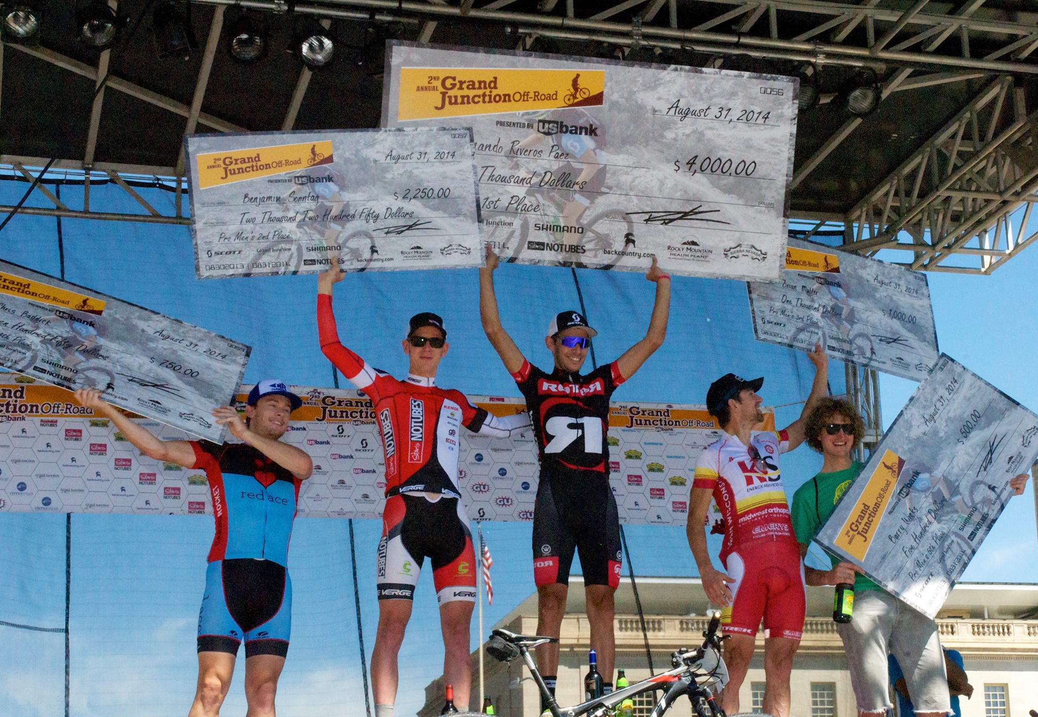 10560326_831488120208545_1793216246858579597_o